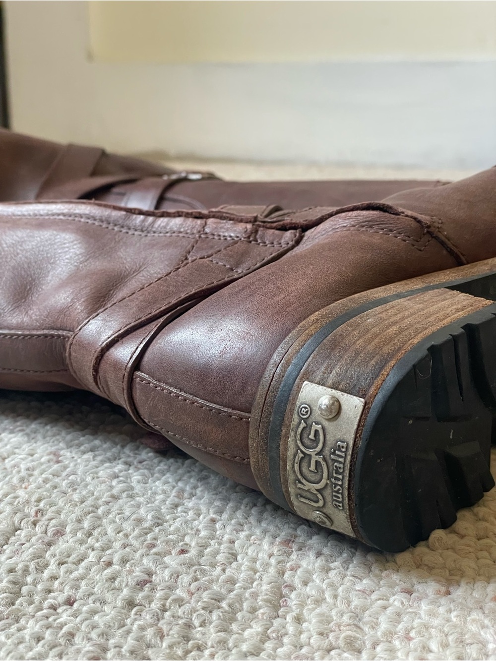 UGG Australia Vintage Chestnut Brown Leather Sherpa Line Branded Boots Comfy Y2K - Picture 13 of 16